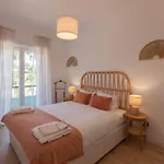 Flh Alcantara Comfy Flat With Balcony