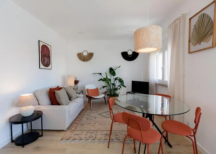 Flh Alcantara Comfy Flat With Balcony