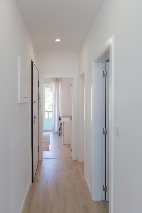 Flh Alcantara Comfy Flat With Balcony *